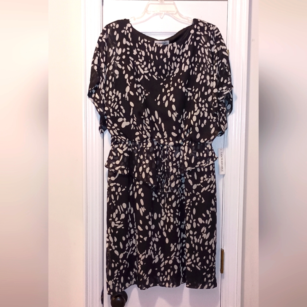 Shelby & palmer Black White print pullover Dress size 14 NWT